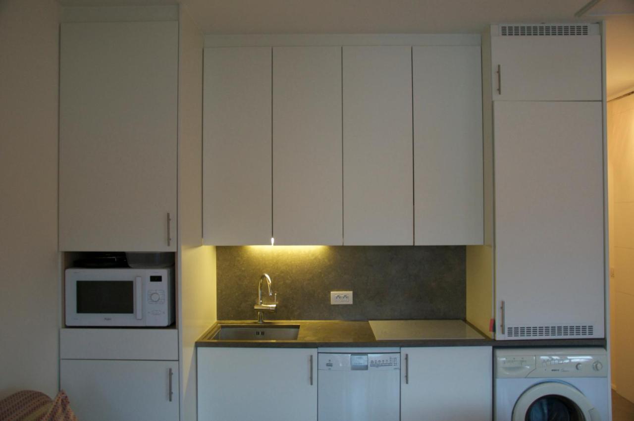 Studio Hyeres Port Luaran gambar